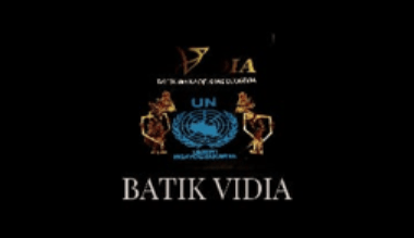Karyawan Pramuniaga di Batik Vidia