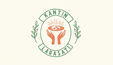 Kitchen Staff di Kantin Larasati